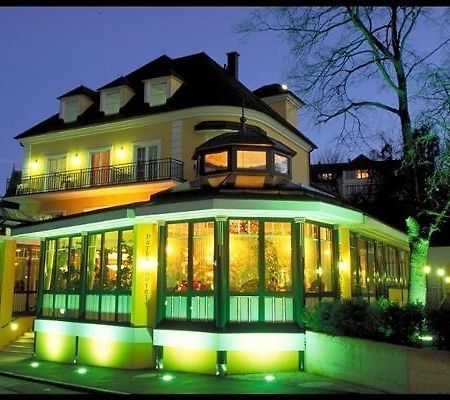 Parkhotel Neubauer Bad Sauerbrunn Extérieur photo
