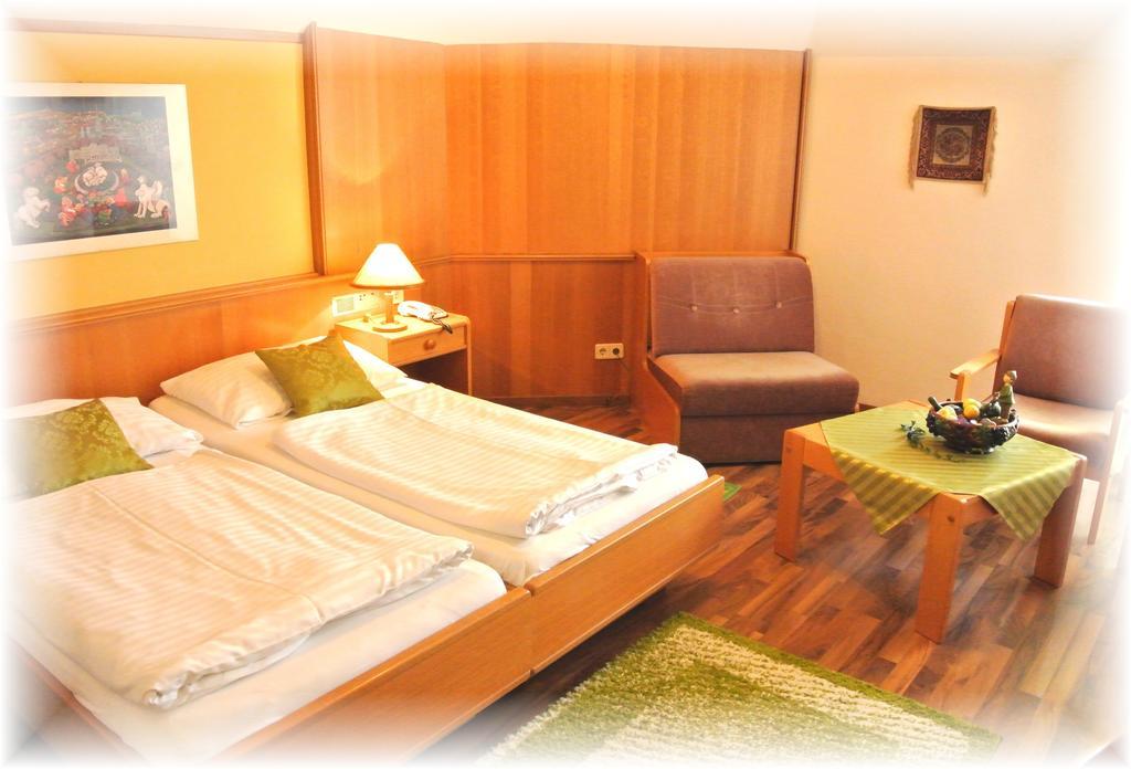 Parkhotel Neubauer Bad Sauerbrunn Chambre photo